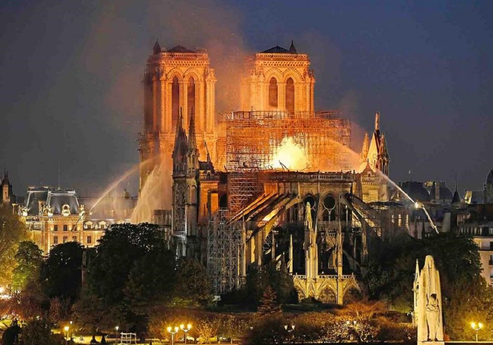 O inferno de Notre Dame