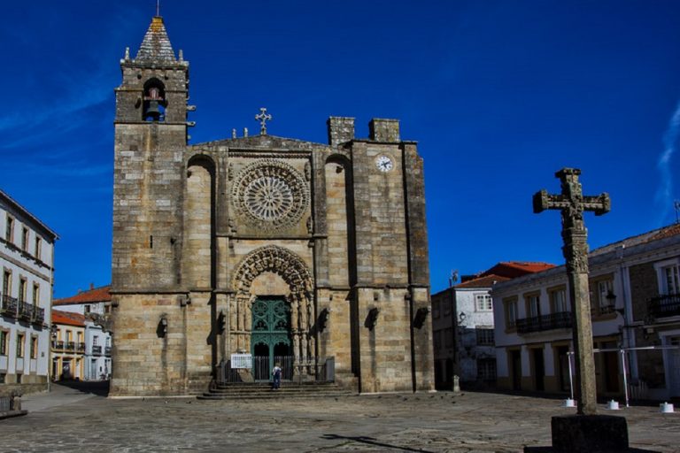 IglesiaSanMartiñodeNoia Blog Edad Contemporánea, Idade Contemporánea, Recuncho da historia