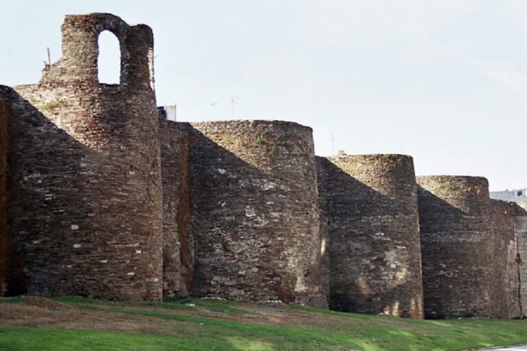 Muralla-romana-de-Lugo Blog Mundo Romano, Qué ver, Rincón de la historia, Sugerencias