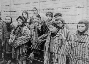 Gemelos judíos, Auschwitz