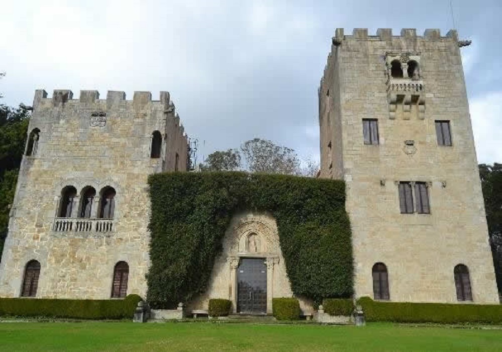 O Pazo de Meirás, na localidade coruñesa de Sada, encerra unha dramática historia.