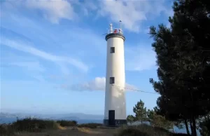 Faros de Galicia: Faros de Cabo Home Recuncho da historia