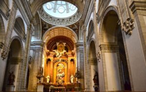 El Monasterio de San Julián de Samos, el más antiguo de Occidente Edad Media, Qué ver, Rincón de la historia, Sin categorizar, Sugerencias