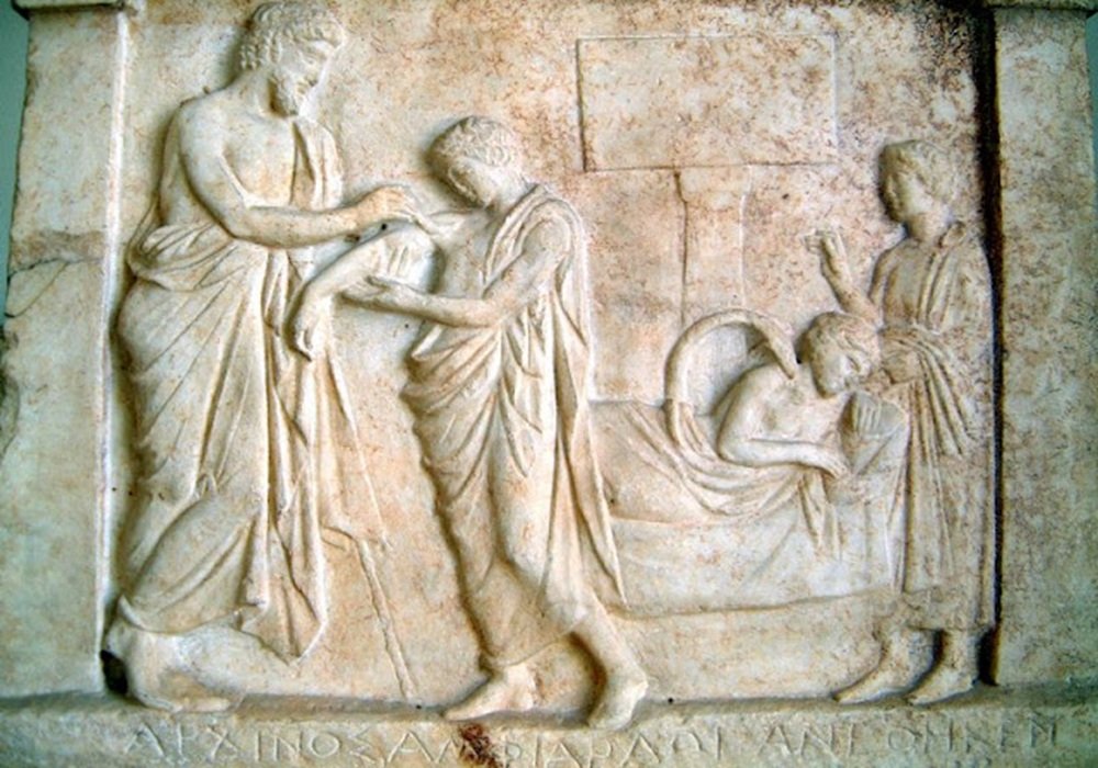 La medicina de la Antigua Roma desempeñó un papel fundamental en el desarrollo del campo de la medicina.

Las contribuciones de la medicina romana a la anatomía, la farmacología y la filosofía médica siguen siendo fundamentales en la práctica médica contemporánea. La sabiduría acumulada a lo largo de los siglos nos recuerda que, en el estudio y la comprensión del pasado, encontramos las raíces que sostienen el árbol del conocimiento.