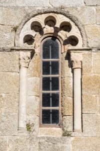 A igrexa de Santa María, Cambre, A Coruña Qué ver, Recuncho da historia, Sugerencias, Suxestións