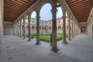 Monasterio de San Clodio Rincón de la historia, Edad Media, Qué ver, Sugerencias