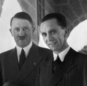 Goebbels, o mestre da manipulación de masas Goebbels, o mestre da manipulación de masas Edad Contemporánea, Idade Contemporánea, Recuncho da historia